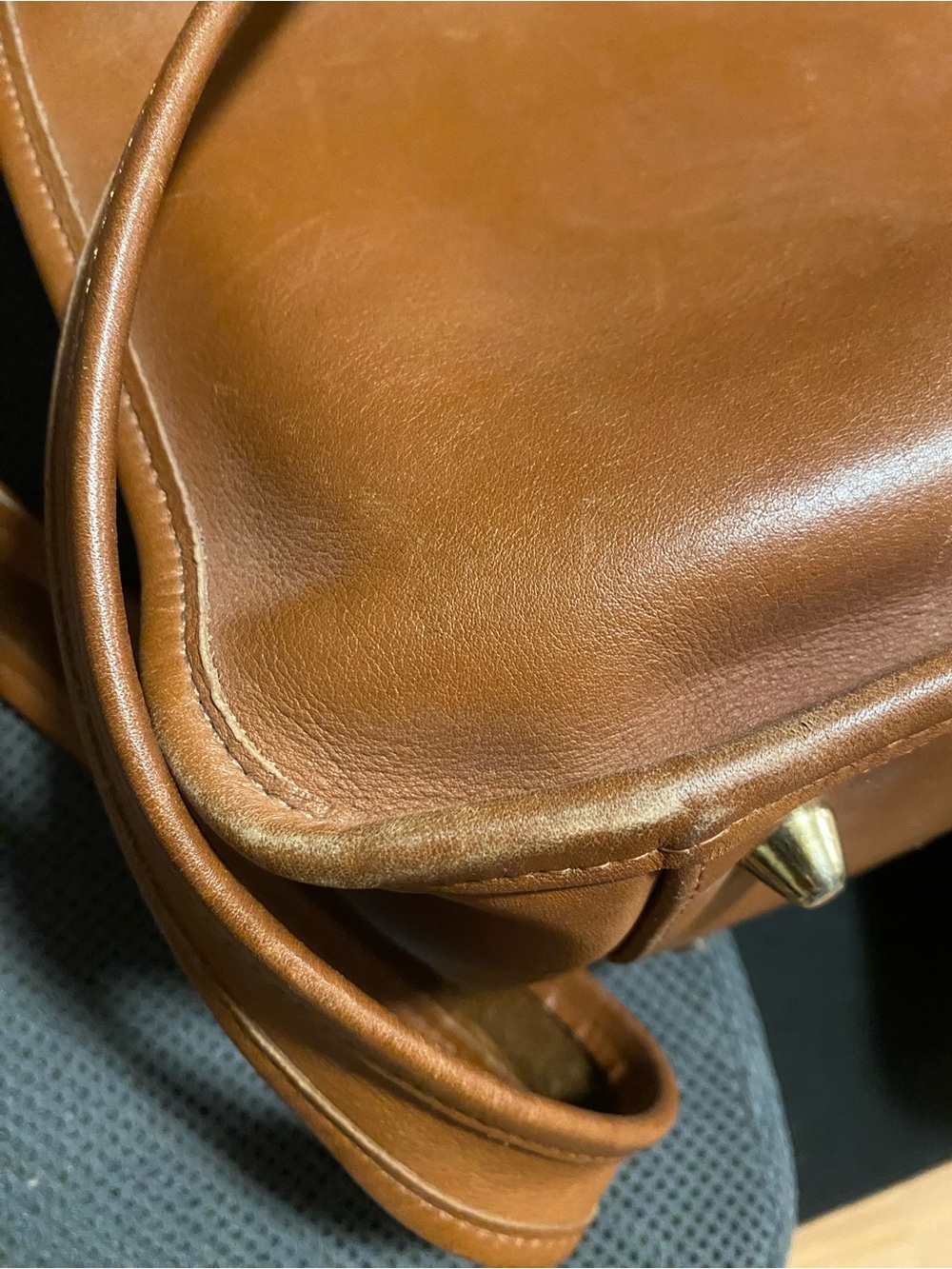 Coach Vintage purse- #F8G-9966 - Picture 3 of 8